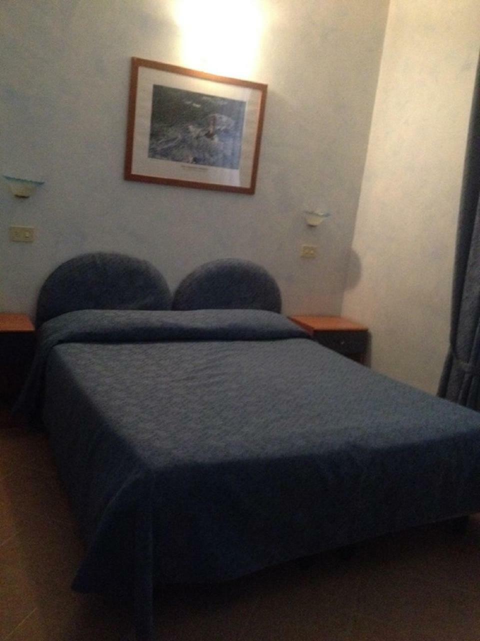 Hotel La Milanese Pietra Ligure Eksteriør billede