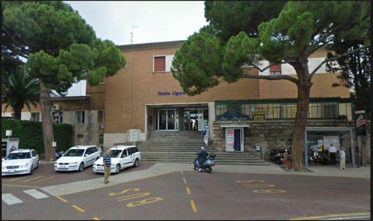 Hotel La Milanese Pietra Ligure Eksteriør billede